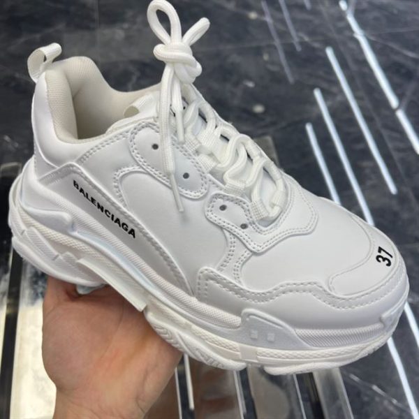 Balenciaga Triple S Trainers - BG013