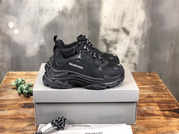 Balenciaga Triple S Trainers - BG016