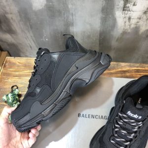 Balenciaga Triple S Trainers - BG016