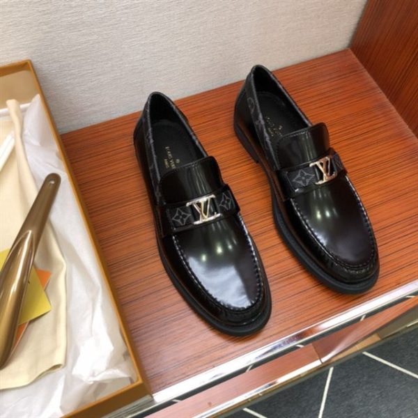 Louis Vuitton Major Loafer Moccasin - LD011