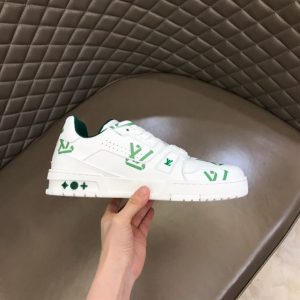 Louis Vuitton Trainer Sneaker - LS006