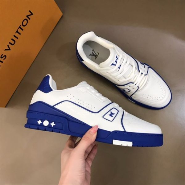 Louis Vuitton Trainer Sneaker - LS009