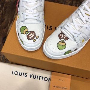 Louis Vuitton Trainer Sneaker - LS048