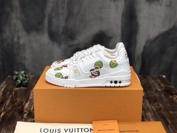 Louis Vuitton Trainer Sneaker - LS048