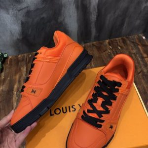 Louis Vuitton Trainer Sneaker - LS050