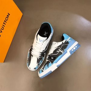 Louis Vuitton Trainer Sneaker - LS077