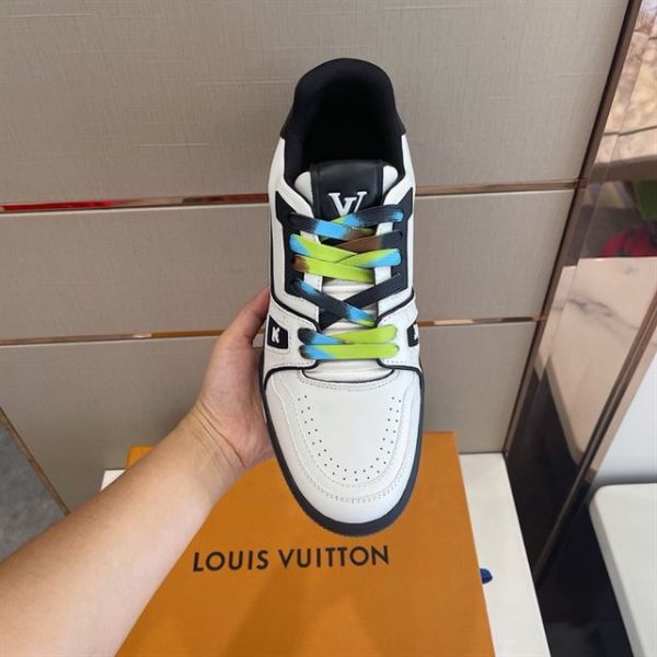 Louis Vuitton Trainer Sneaker - LS078