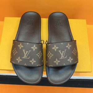 Louis Vuitton Waterfront Mule - LW007