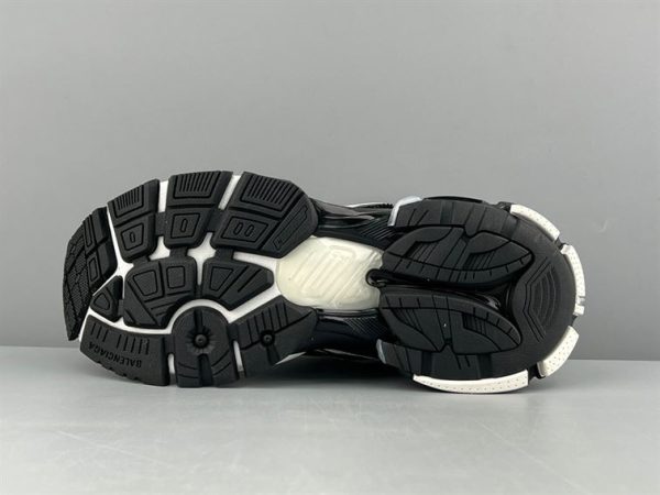 Balenciaga Runner Trainers - BG035