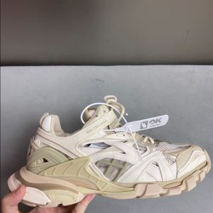 Balenciaga Track 2.0 Trainers - BG028