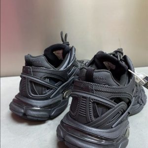 Balenciaga Track 2.0 Trainers - BG030