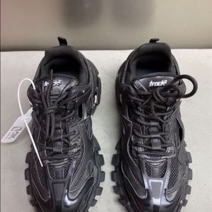 Balenciaga Track 2.0 Trainers - BG030