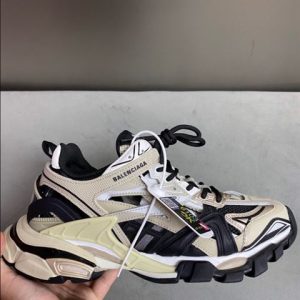 Balenciaga Track 2.0 Trainers - BG031