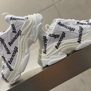 Balenciaga Triple S Logotype Trainers - BG023