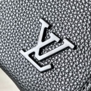 Louis Vuitton Alpha Wearable Wallet - LBS07