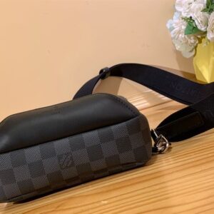 Louis Vuitton Avenue Sling Bag - LB15