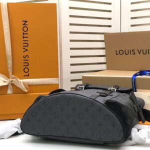 Louis Vuitton Christopher MM Backpack - LP33