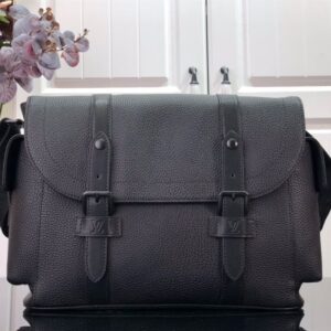 Louis Vuitton Christopher Messenger Bag - LB18