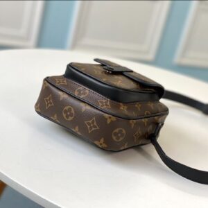 Louis Vuitton Christopher Wearable Wallet - LBS13