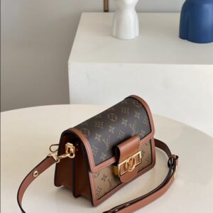 Louis Vuitton Dauphine Mini Handbag - LH49