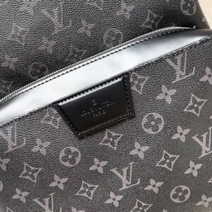 Louis Vuitton Discovery Backpack - LP13