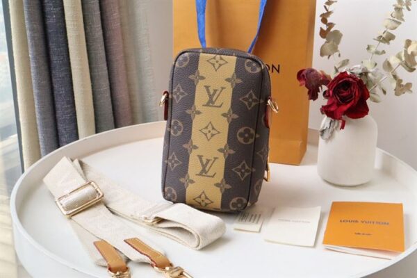 Louis Vuitton Flap Double Phone Pouch - LBS12