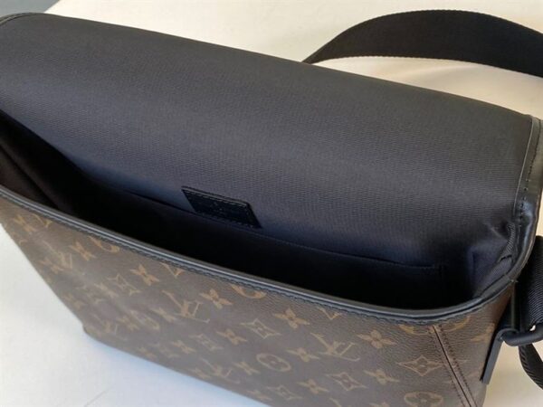 Louis Vuitton Magnetic Messenger Bag - LB55