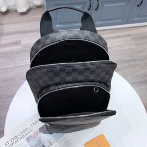 Louis Vuitton Michael Backpack NV2 - LP03