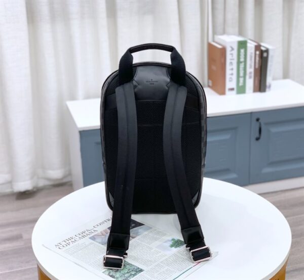 Louis Vuitton Michael Backpack NV2 - LP03