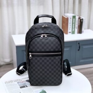 Louis Vuitton Michael Backpack NV2 - LP03