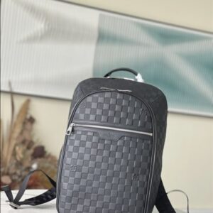 Louis Vuitton Michael Backpack NV2 - LP04