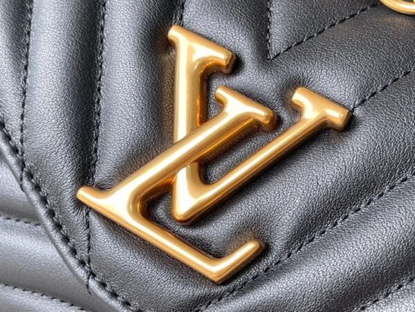 Louis Vuitton New Wave PM Chain Bag - LH36