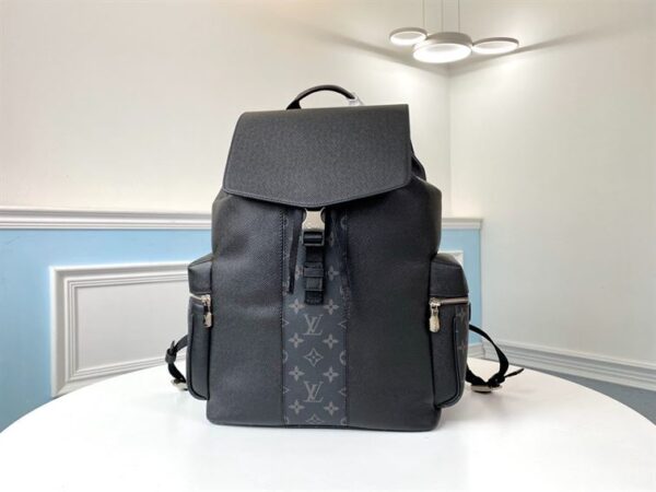 Louis Vuitton Outdoor Backpack - LP22