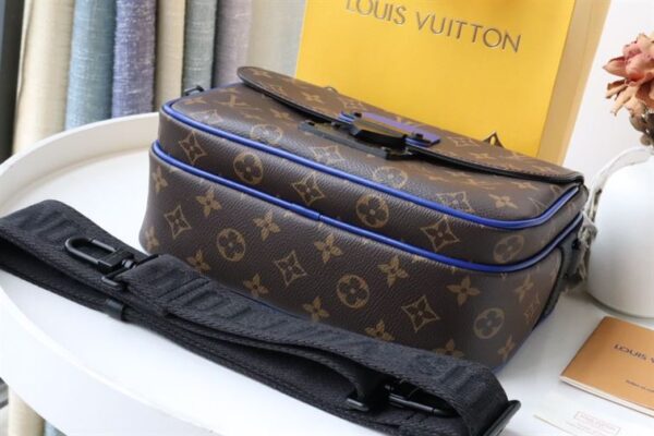 Louis Vuitton S-Lock Messenger - LB100