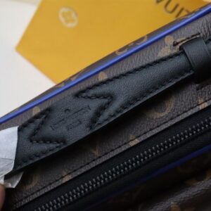 Louis Vuitton S-Lock Messenger - LB100