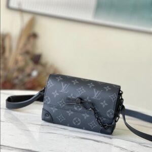 Louis Vuitton Steamer Wearable Wallet - LBS03