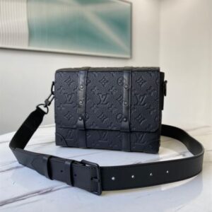 Louis Vuitton Trunk Messenger Bags - LB34