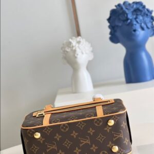 Louis Vuitton Cité Handbag - LH70