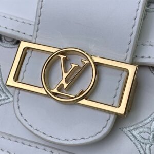 Louis Vuitton Dauphine East West Handbag - LH117