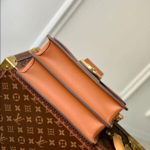 Louis Vuitton Dauphine MM Handbag - LH92