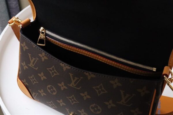 Louis Vuitton Diane Handbag - LH78