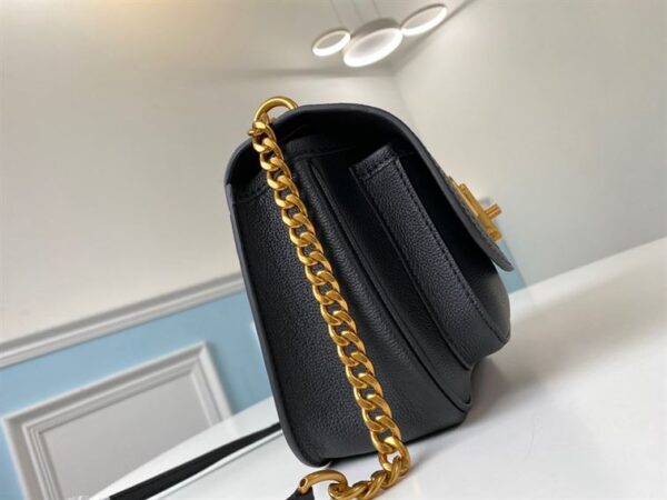 Louis Vuitton Lockme Chain Bag - LH134