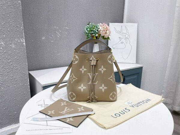 Louis Vuitton NéoNoé MM Bucket Bag - LH188