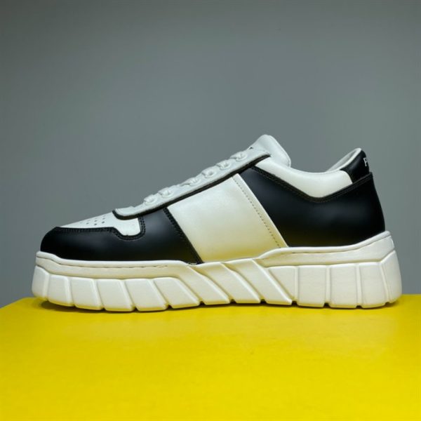 Prada Leather Sneakers- PSD002