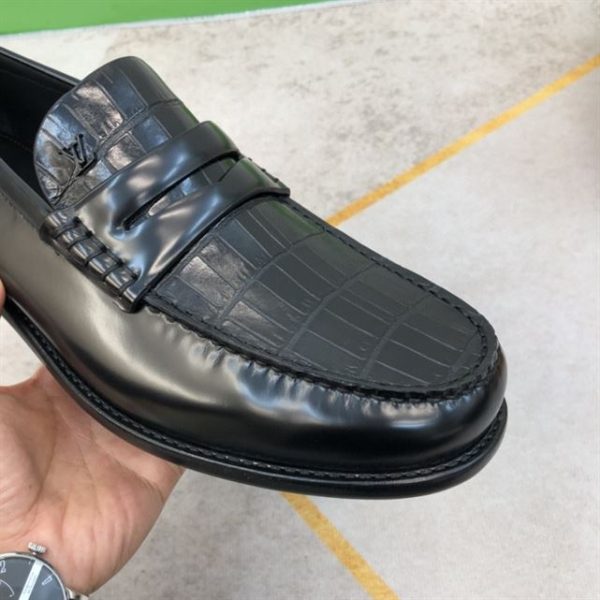 Louis Vuitton Loafer - LD017