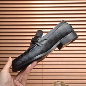 Louis Vuitton Loafer - LD021