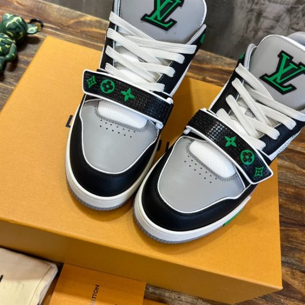 LOUIS VUITTON TRAINER SNEAKER