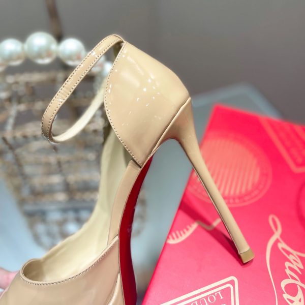 Christian Louboutin Round Chick Alta Pumps Beige Reps 6