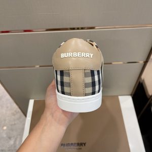 Burberry Vintage Check Leather Beige Sneaker Reps 3