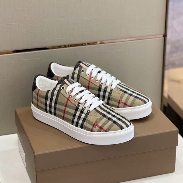 Burberry Beige Rangleton Check Sneaker Reps 1